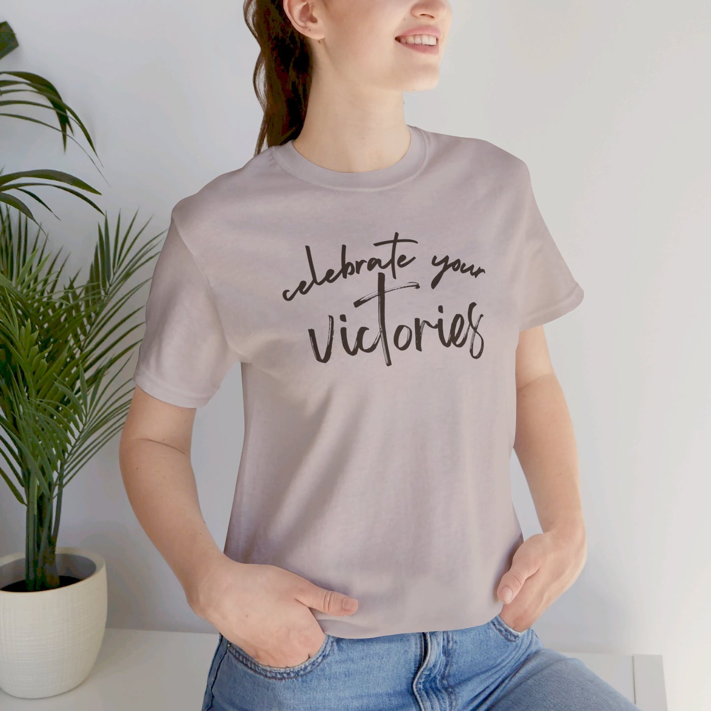 Oasis Creations Victorious in Christ Short Sleeve Tee